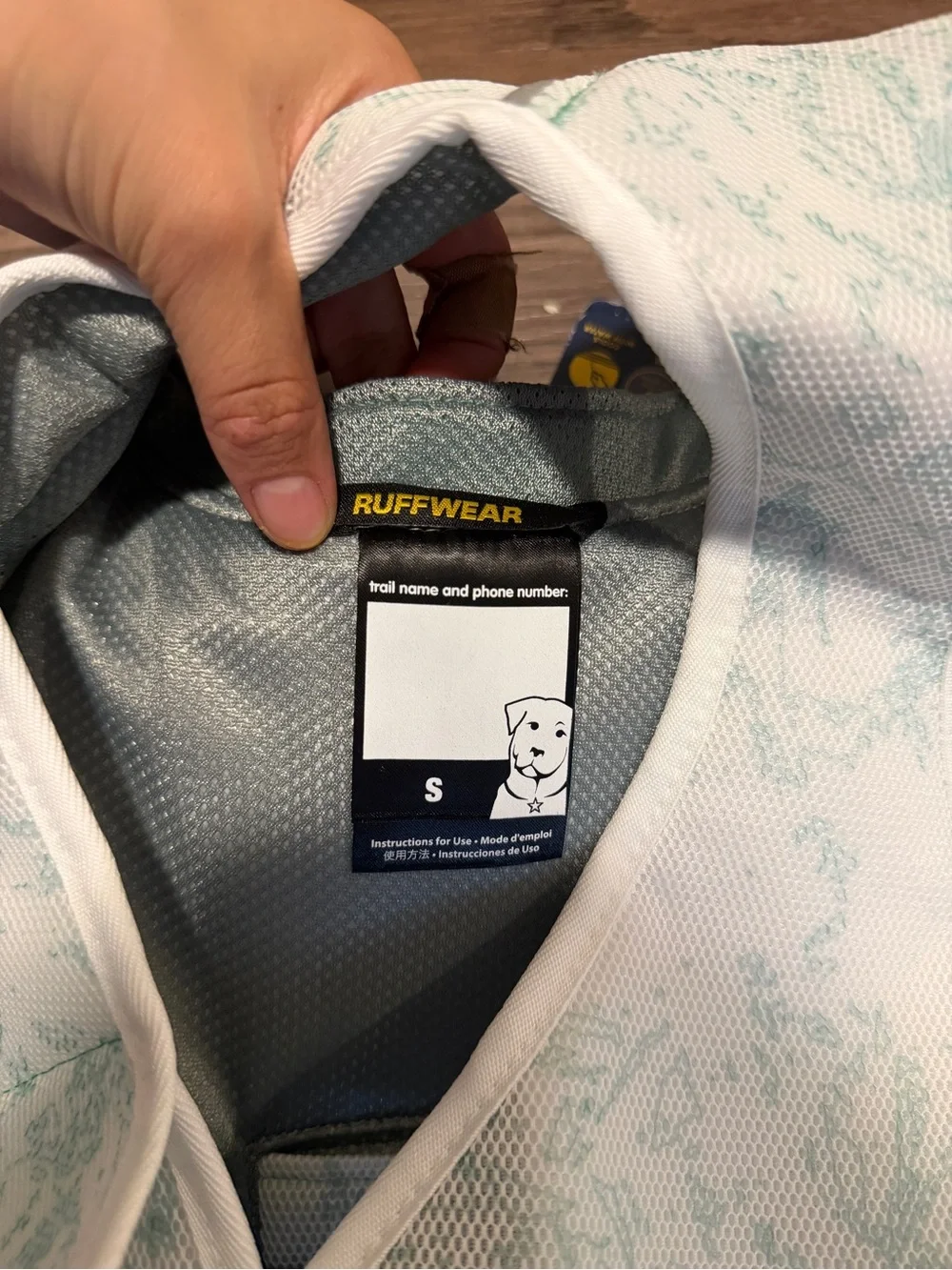 RuffWear condition：brand new